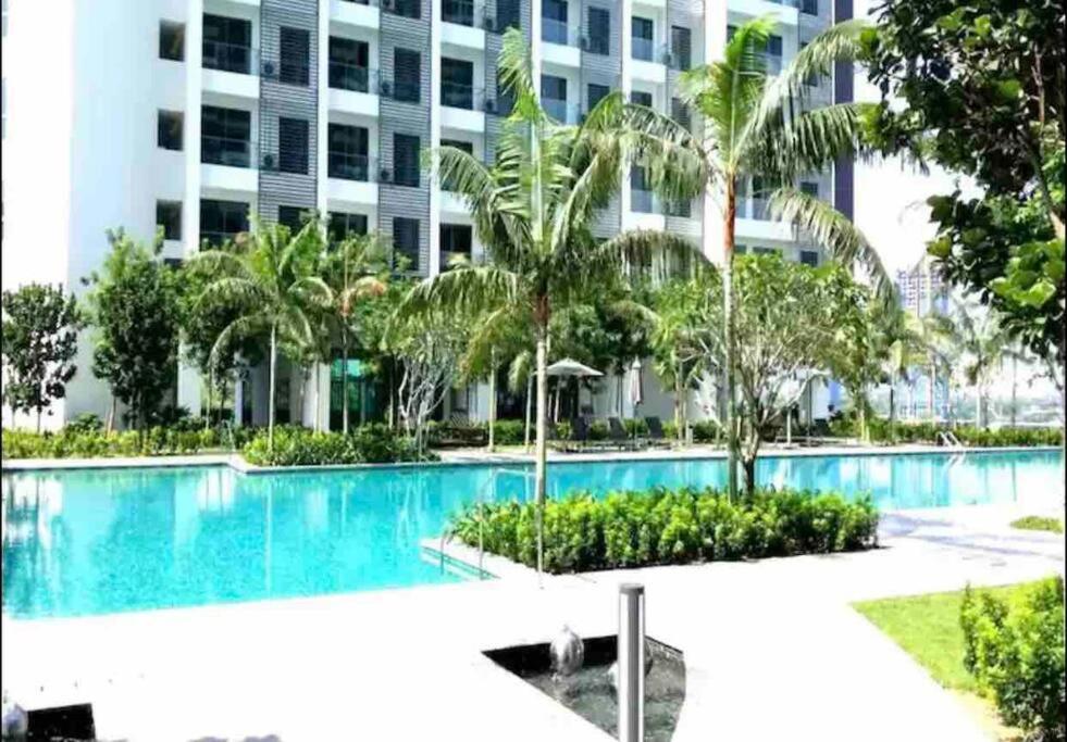 Cozy Cybersquare High Floor View King Bed Free Parkin Netflix With Wi-fi 173 Cyberjaya